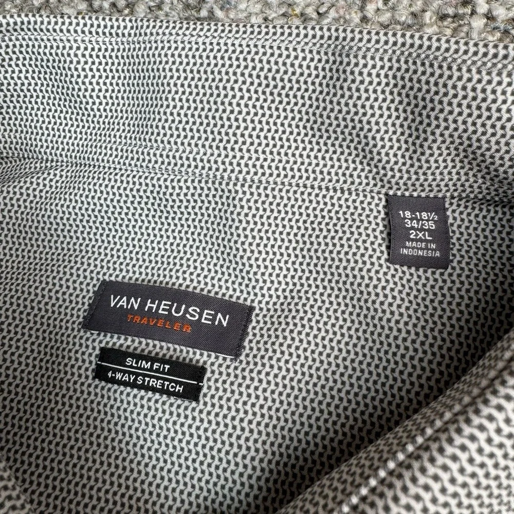 Van Heusen Traveler Dress Shirt Mens 2XL Slim Fit Performance Stretch Gray NWT
